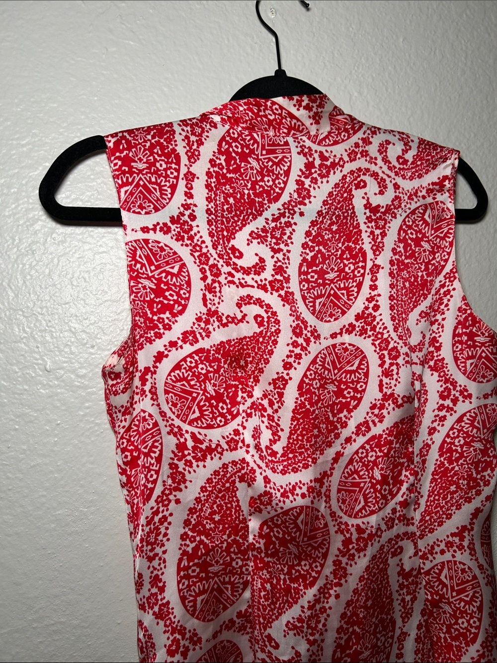 THAHARI Red Paisley Tie-Neck Sleeveless Camisole - Women - Picture 6 of 7